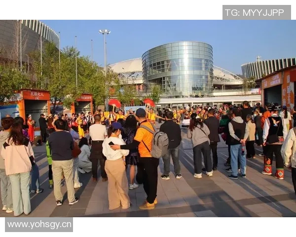 现场观看中超联赛：球迷的亲身体验